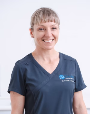 Dr Rozelle Owens